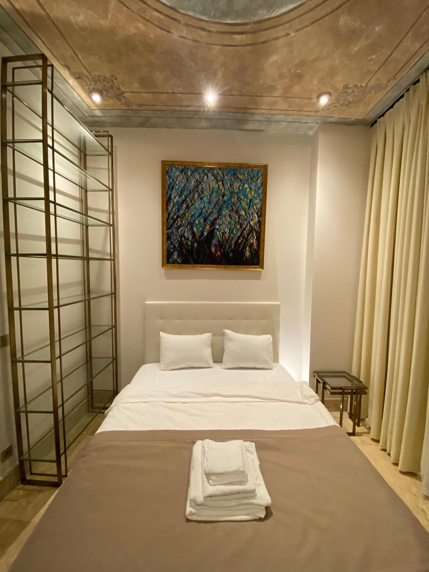 Ab Residences- Private Independent Apartament *